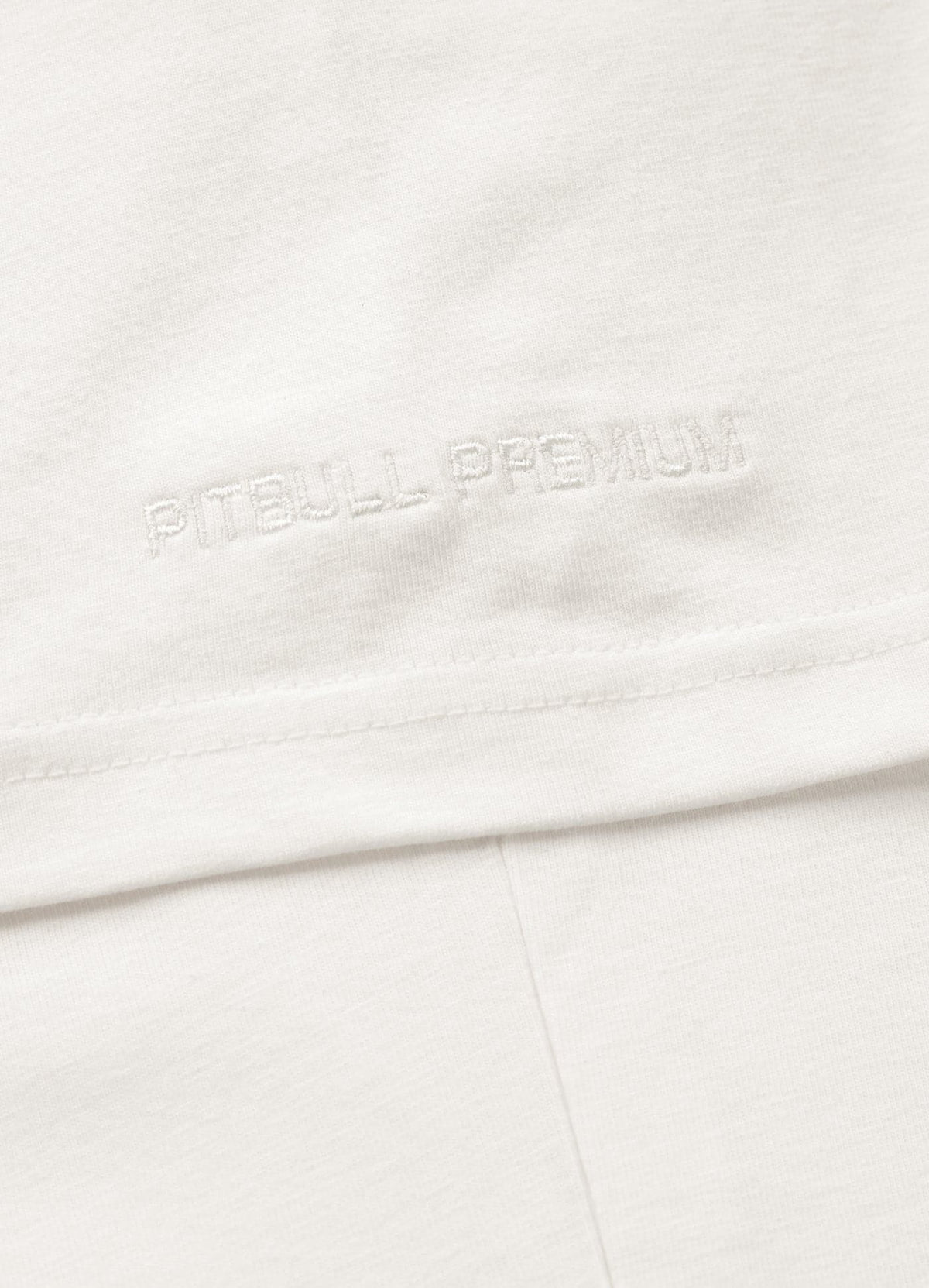 USA CAL - Off-White T-Shirt