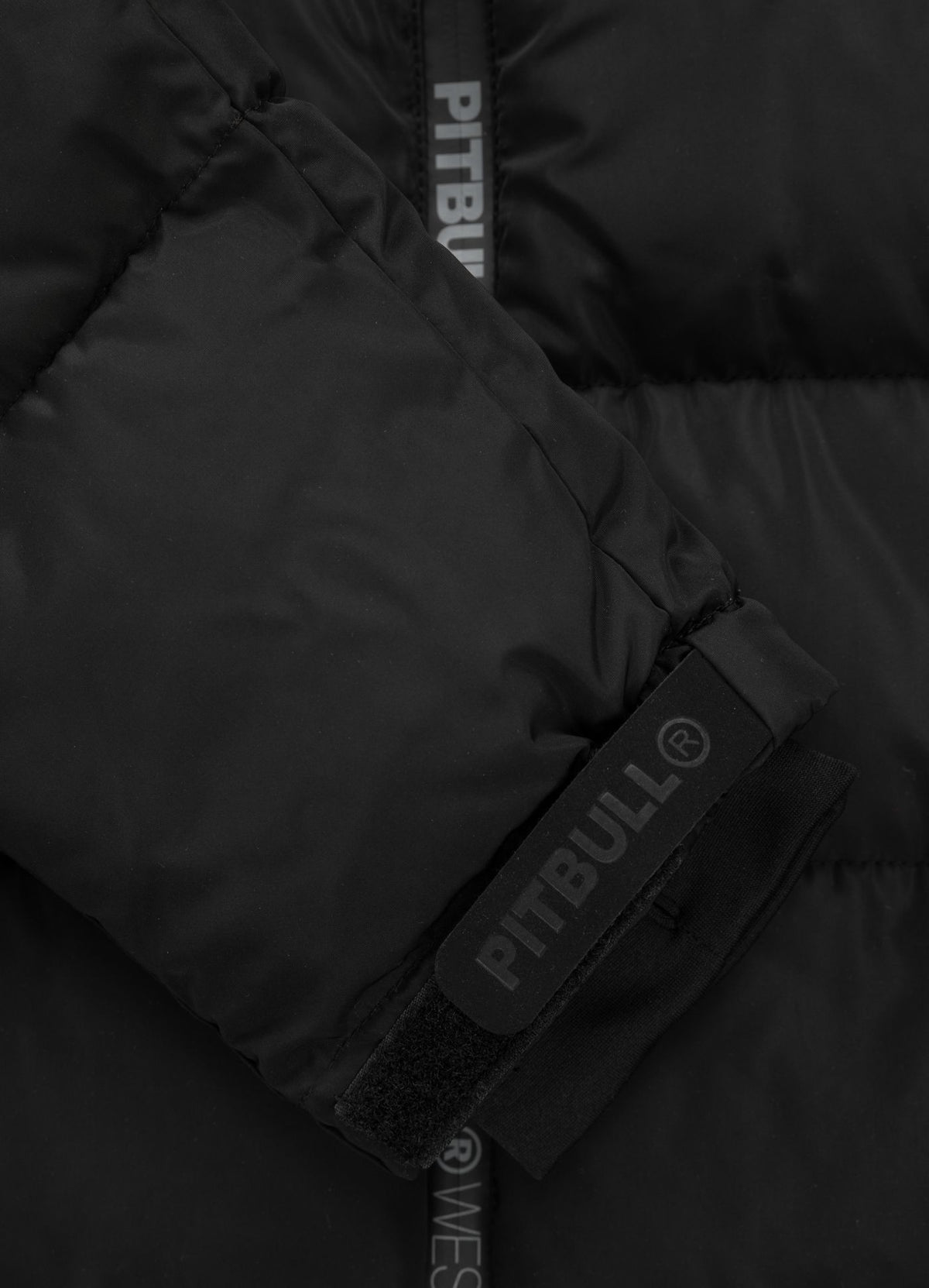 Airway V - Black