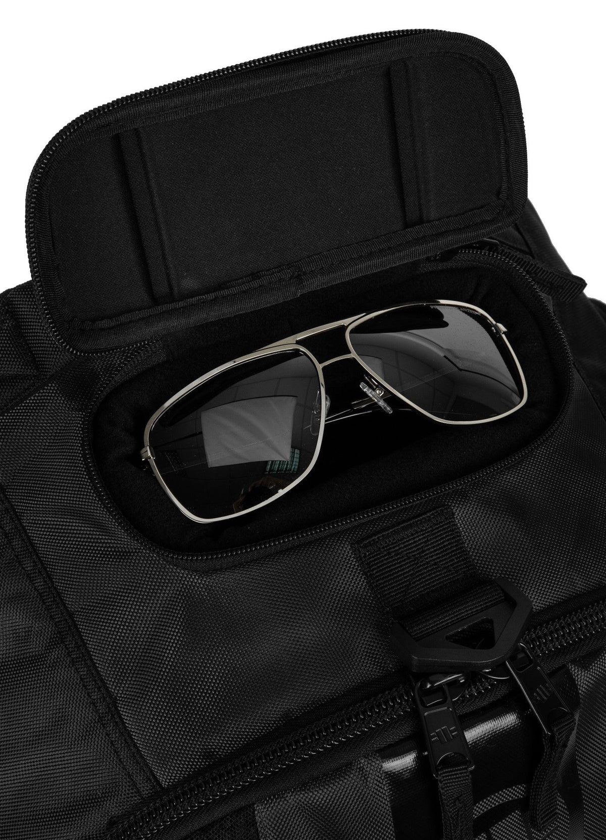 Hilltop Medium - Black/Black
