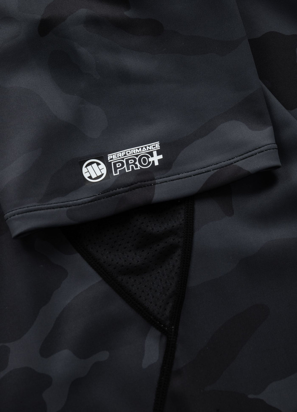 ADCC - Camo Rashguard