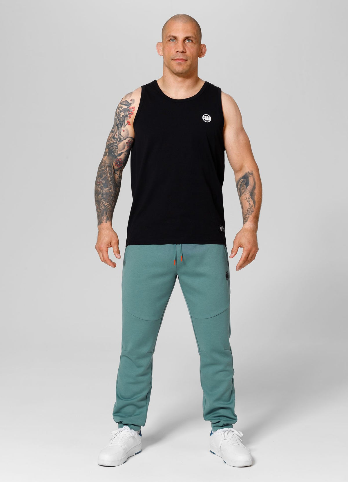 Men&#39;s Sweatpants Explorer