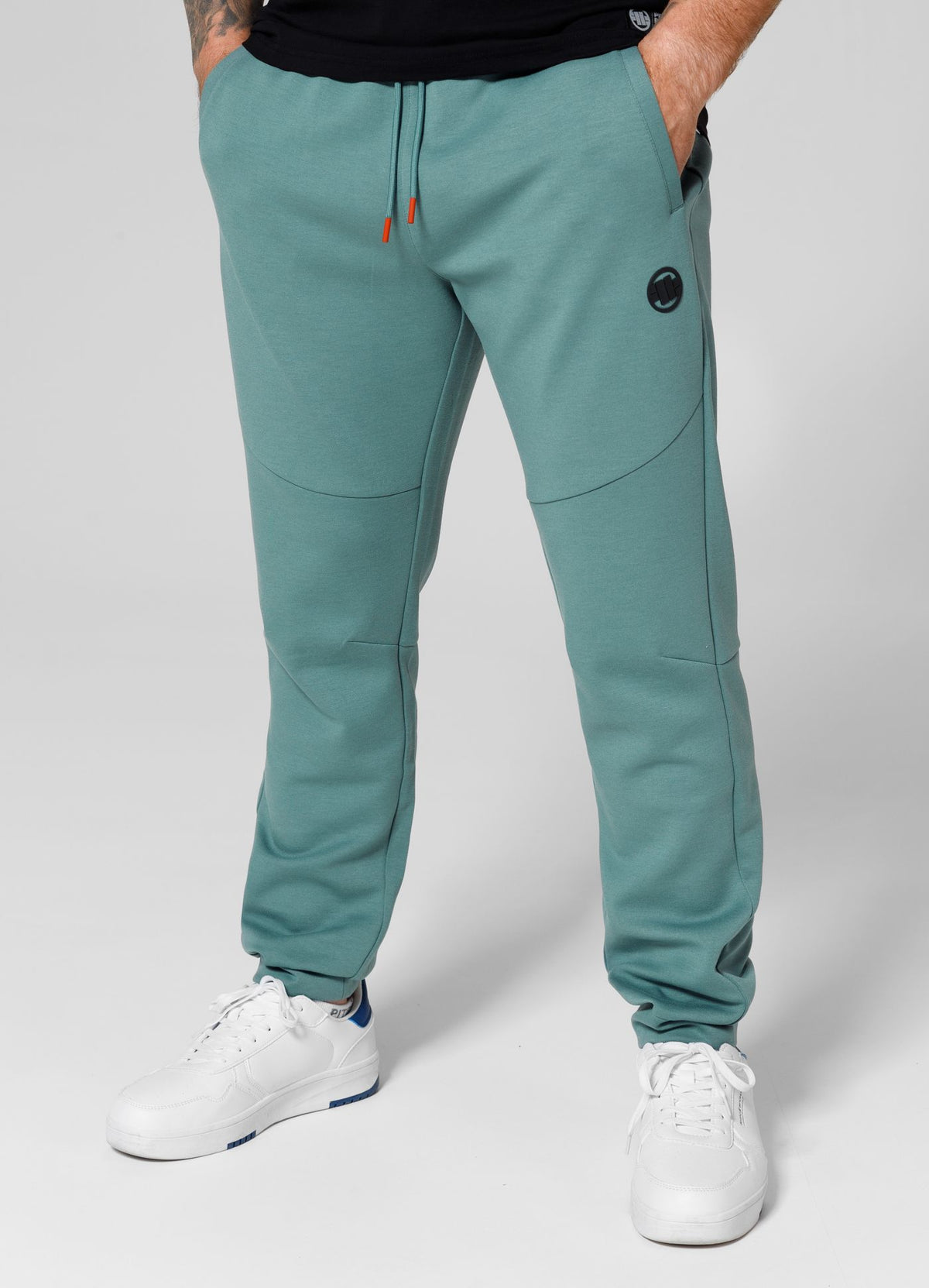 Men&#39;s Sweatpants Explorer